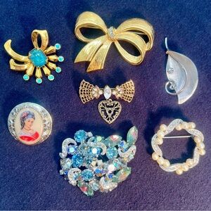 7 Fun And Unique Antique Brooches/Scatter Pins